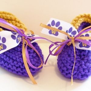 UW University Of Washington Huskies Baby Booties *NEW*